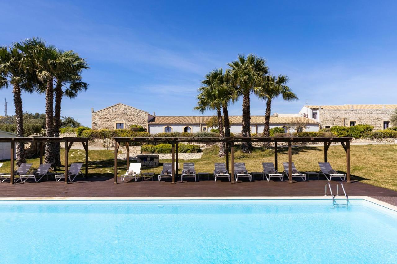 Masseria Del Carrubo Noto Buitenkant foto