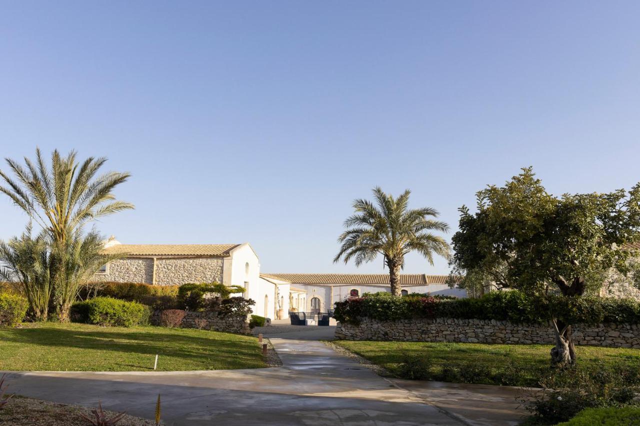 Masseria Del Carrubo Noto Buitenkant foto